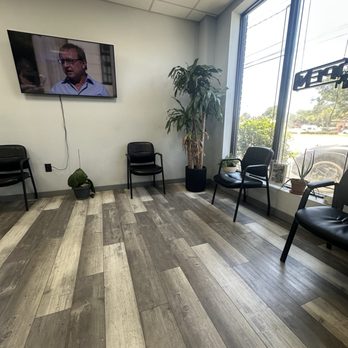Suby Doctors - Waiting room - Auto Repair Near Me - Charleston, South Carolina Suby Doctors - Waiting room - Auto Repair Near Me - Charleston, South Carolina