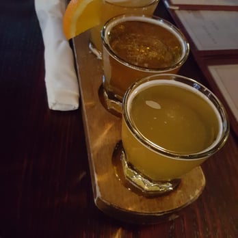 Roadhouse - Flights - Sports Bars Near Me - Woodbridge, Virginia