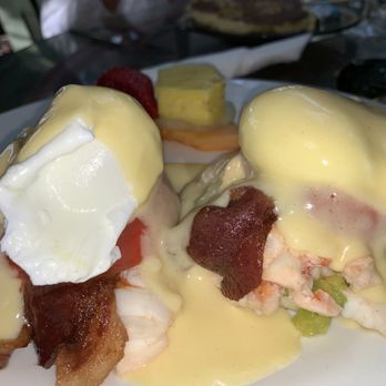 Blue Heaven - BLT Benedict - Breakfast & Brunch Near Me - Key West, Florida