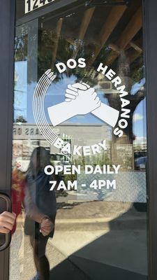 Dos Hermanos Cafe by null