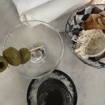 Birdie's - Coffee & Tea Near Me - Richmond, Virginia