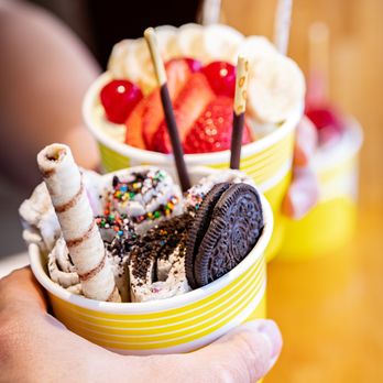 Class 520  -  person holding a bowl of ice cream - Ice Cream & Frozen Yogurt Near Me - Rockville, Maryland