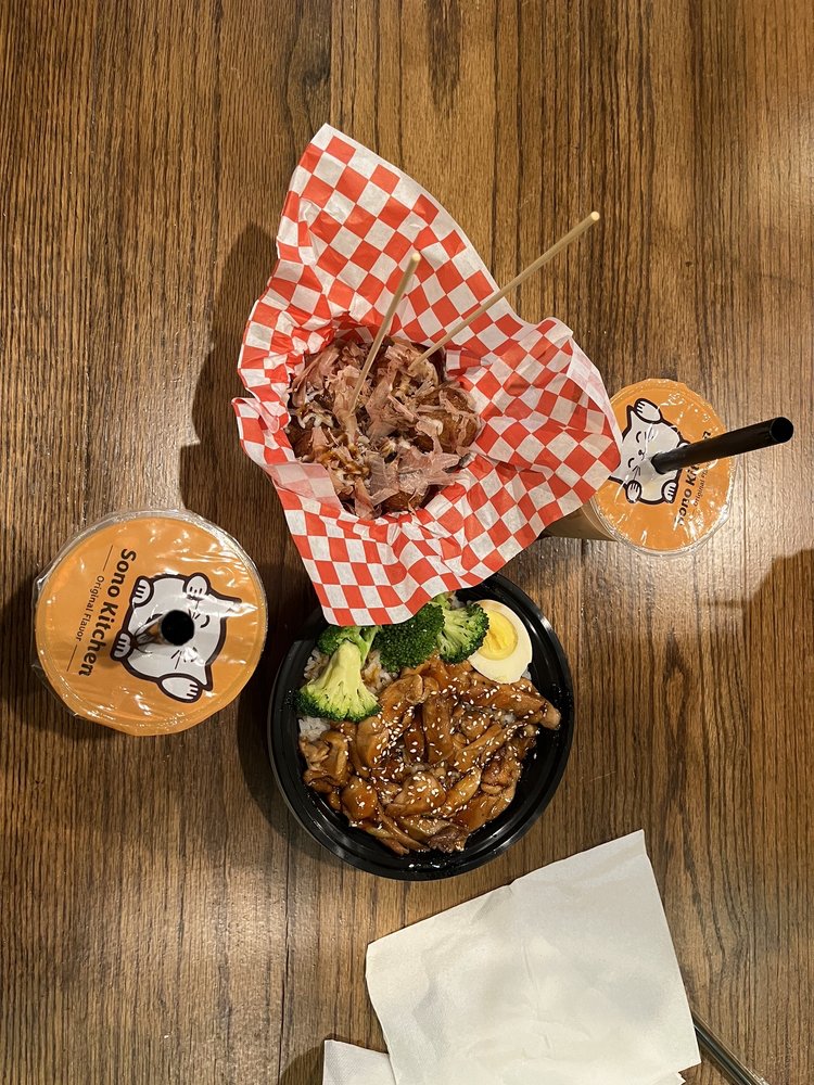 Food from Sono Kitchen & Boba