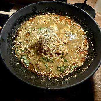 REDWHITE - Boston - Japanese Curry Ramen - Sushi Bars Near Me - Boston, Massachusetts REDWHITE - Boston - Japanese Curry Ramen - Sushi Bars Near Me - Boston, Massachusetts