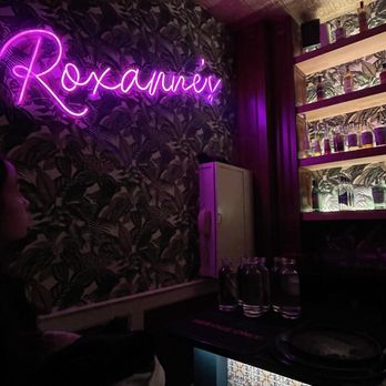 Roxanne’s - Bar - Cocktail Bars Near Me - Boston, Massachusetts Roxanne’s - Bar - Cocktail Bars Near Me - Boston, Massachusetts