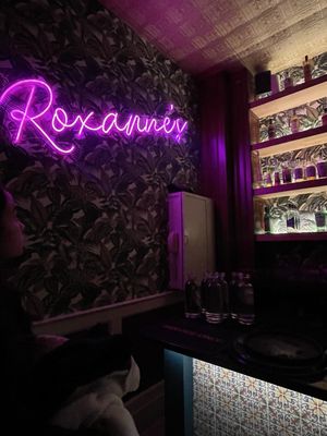 Roxanne's by null
