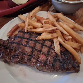 Cattlemens Steakhouse - Diners Near Me - Rohnert Park, California