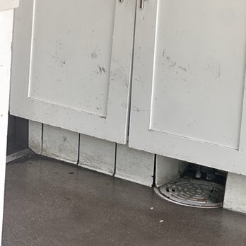 Poke Pub - Front Area - Hawaiian Near Me - Long Beach, California