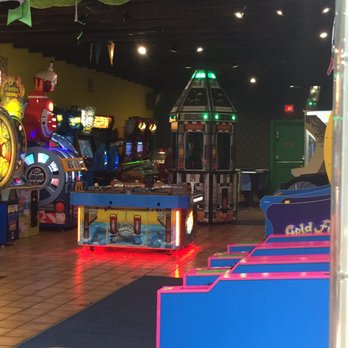 Putt-Putt Golf and Games - Mini Golf Near Me - Clifton Heights, Pennsylvania
