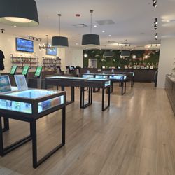 Emerald Dispensary & Lounge
