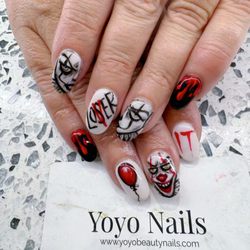Yoyo Nails