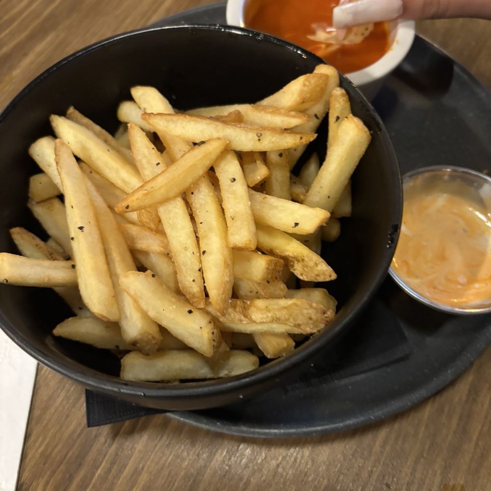 Ebullition Brew Works - Side of fries - Gastropubs Near Me - Temecula, California
