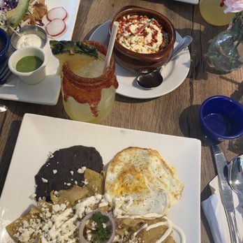 Cielito Cafe - Chilaquiles, Agua de Pina, Elote and Tostadas de Tinga. - Breakfast & Brunch Near Me - Houston, Texas