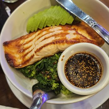 Ladda Thai House - 6/12/2024 - An amazing meal at Ladda Thai. This is the salmon avocado bowl in a traditional Lao bowl. - Thai Near Me - Portland, Oregon