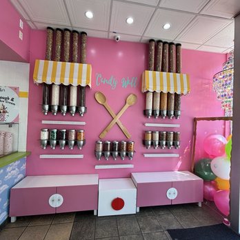 Cookie Dough Dreams - Condiment wall - Desserts Near Me - Burbank, California Cookie Dough Dreams - Condiment wall - Desserts Near Me - Burbank, California