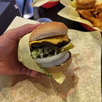 Hodad’s - Single cheeseburger - Burgers Near Me - San Diego, California Hodad’s - Single cheeseburger - Burgers Near Me - San Diego, California
