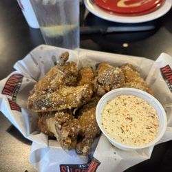 Wing Daddy's Sauce House - Garlic Parmesan Wings