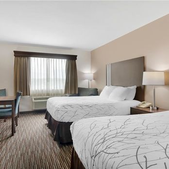 Best Western Brookfield - 2 Queen Room - Hotels Near Me - Brookfield, Missouri