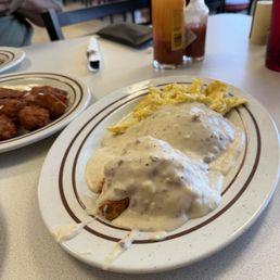 Biscuits/gravy/eggs