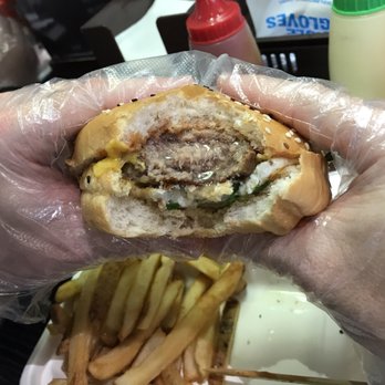 Burgerman - Look at how juicy it is! - Burgers Near Me - Hong Kong, HK