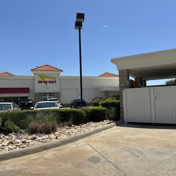In-N-Out Burger - Burgers Near Me - Irving, Texas