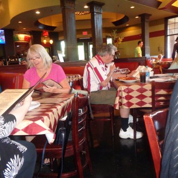 Metro Pizza - Dining Room - Pizza Near Me - Henderson, Nevada Metro Pizza - Dining Room - Pizza Near Me - Henderson, Nevada