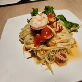 Dao Thai - Papaya salad - Thai Near Me - Chicago, Illinois