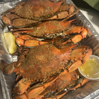 High Tide Harry's - Steamed Blue Crabs (seasonal) (6 medium) - Seafood Near Me - Orlando, Florida