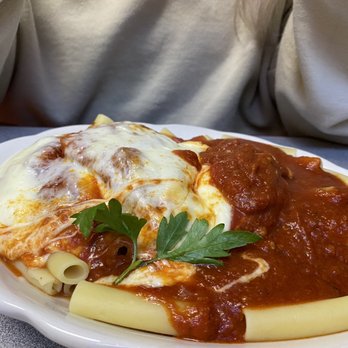 Mount Dora Pizza & Subs - Lunch size Spaghetti with Chicken Parmesan - Pizza Near Me - Mount Dora, Florida