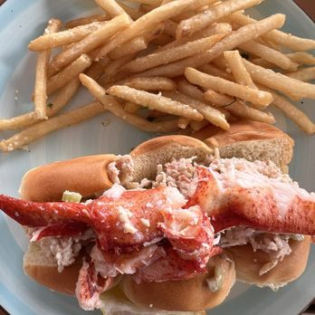 Edgewater 122 - Lobster Roll - Salad Near Me - Southport, North Carolina Edgewater 122 - Lobster Roll - Salad Near Me - Southport, North Carolina
