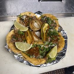 Taqueria La Flor de Jalisco - Street Tacos