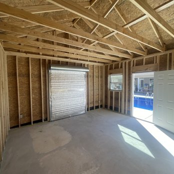 Southeast Renovation & Repair - the inside of a garage - General Contractors Near Me - Dothan, Alabama Southeast Renovation & Repair - the inside of a garage - General Contractors Near Me - Dothan, Alabama
