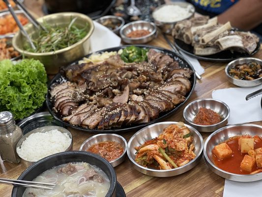 Myung Ga Haejangguk by null