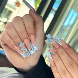 Lucky Nails & Spa