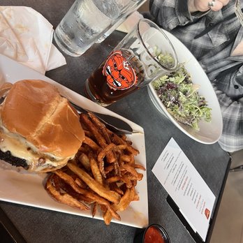 Pour Taproom - Beer Bar Near Me - Jacksonville, Florida Pour Taproom - Beer Bar Near Me - Jacksonville, Florida