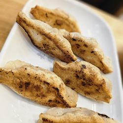 Lao Yu Yuan Dumpling House - Fried dumplings