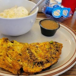 Joe's Pancake House - Chorizo omelette w/ grits