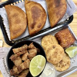 El Toque - Empanadas and Chicharron Bowl