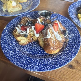 Hen Quarter - French toast - Southern Near Me - Alexandria, Virginia