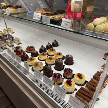 Eclairons - Desserts Near Me - Arlington, Virginia Eclairons - Desserts Near Me - Arlington, Virginia