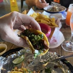 Cafe Kahlo - Street tacos