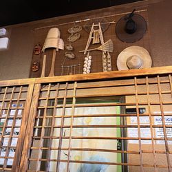 Ohana Korean Grill - Traditional Korean decorations