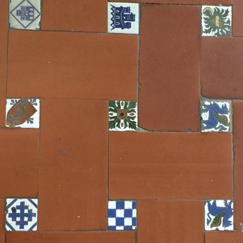 Estación de Tren de Toledo - Floor tiles - Train Stations Near Me - Toledo, TO