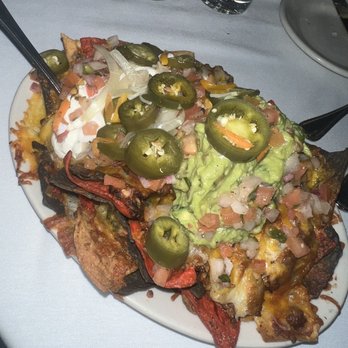 Bobby Van's Grill - Crazy Big Beef Nachos - American Near Me - Washington, DC, District of Columbia