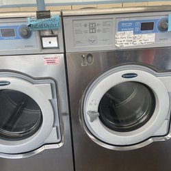 Tub Club Laundry Mat - More broken washers