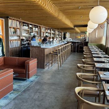 Nomade - Spacious and chill. - Coffee & Tea Near Me - San Diego, California