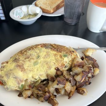 Over EZs Cafe - Veggie omelette - Breakfast & Brunch Near Me - Lake Worth, Florida Over EZs Cafe - Veggie omelette - Breakfast & Brunch Near Me - Lake Worth, Florida