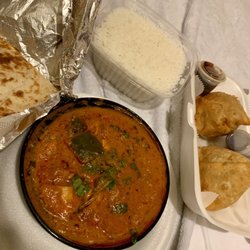 Prime Tandoori - Chicken Tikka Masala, naan, veggie samosas, basmati rice