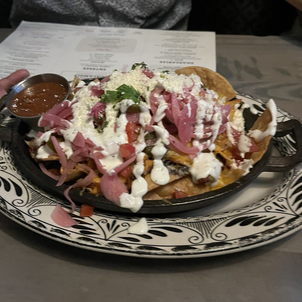 Barrio - Barrio Nachos with chicken - Mexican Near Me - Chicago, Illinois Barrio - Barrio Nachos with chicken - Mexican Near Me - Chicago, Illinois