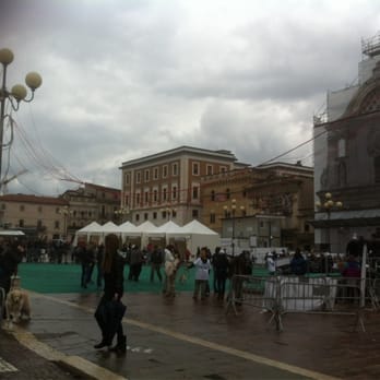 Piazza del Duomo - Pet pride 2014 - Landmarks & Historical Buildings Near Me - L'Aquila, AQ